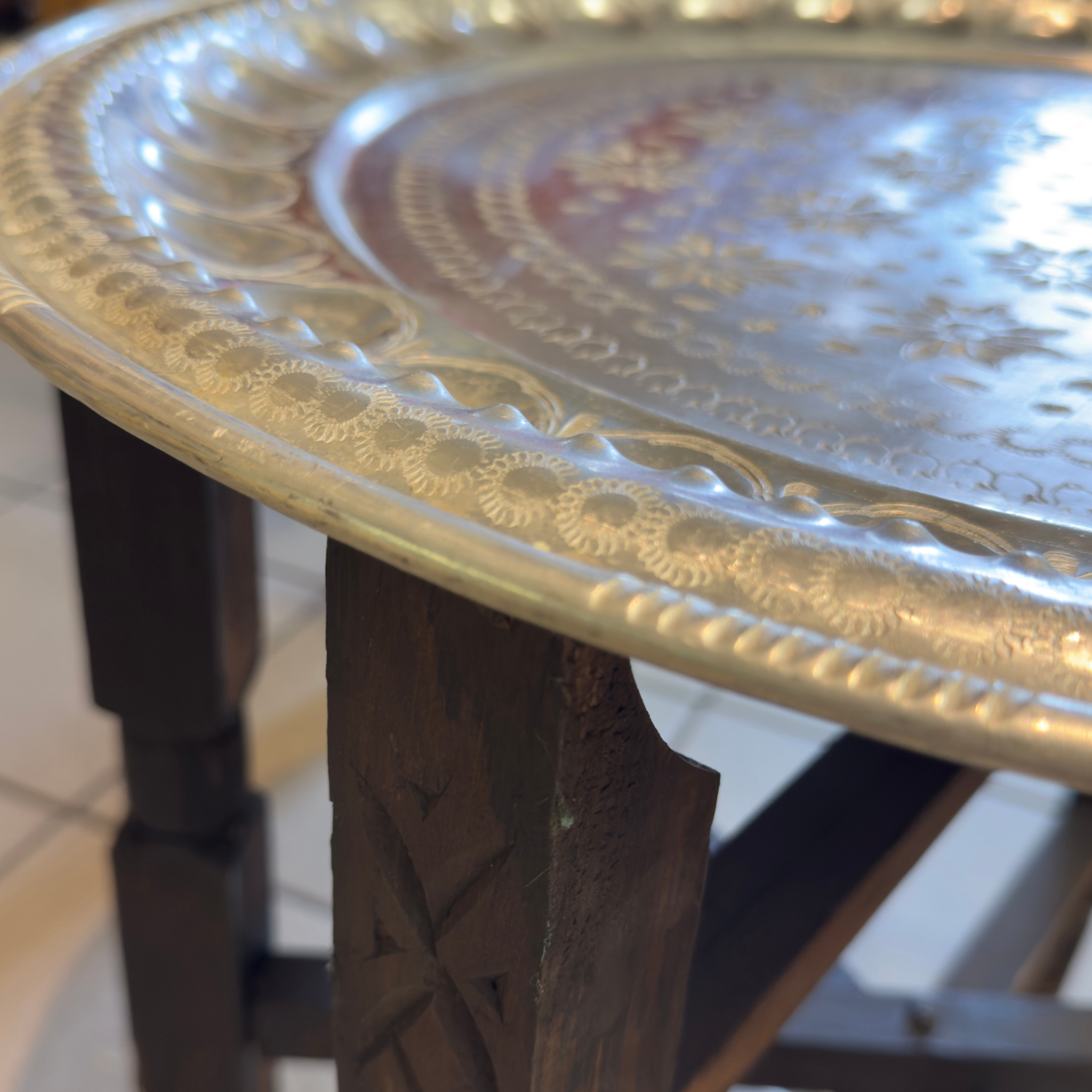 Bakkar úr áli með fótum Vintage - 85 cm